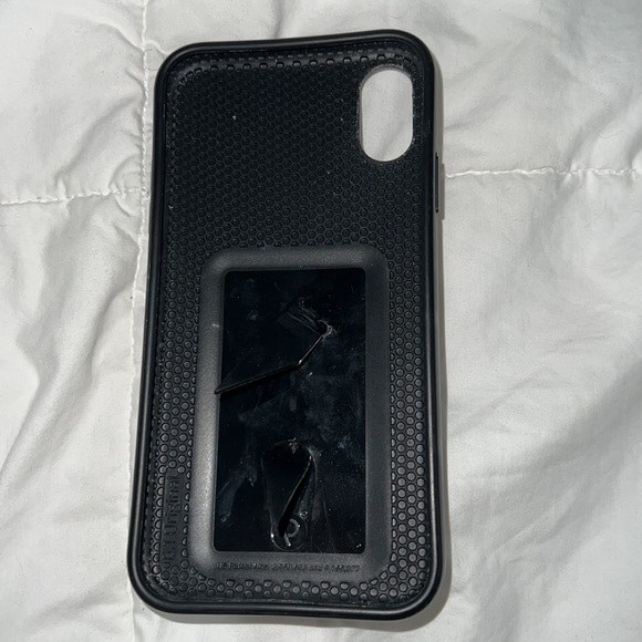 iPhone XR loopy case - Picture 2 of 4